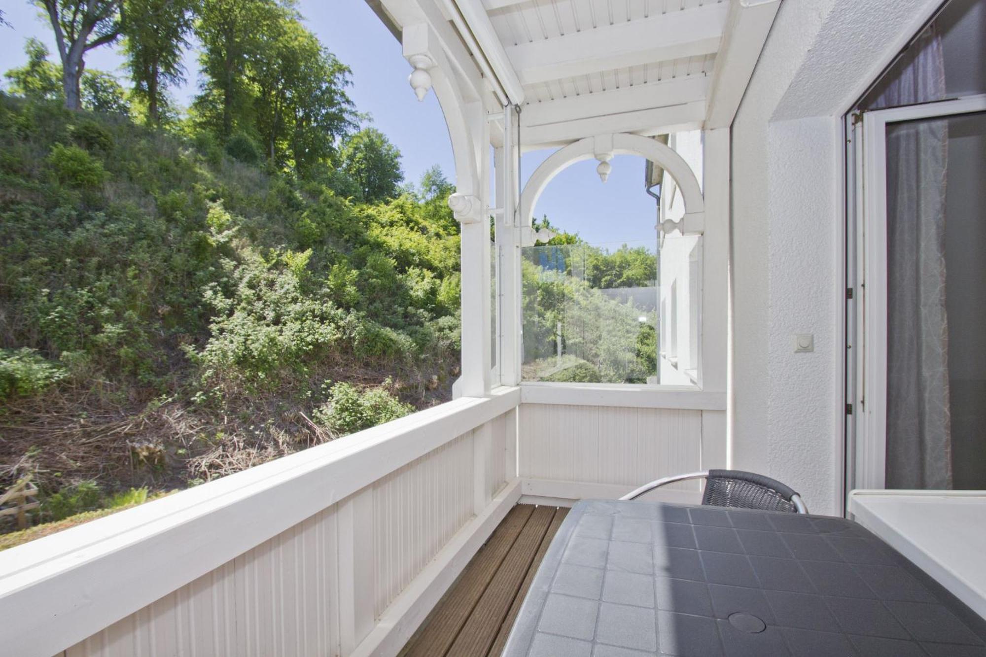 Ferienwohnung Silvana Fewo - Balkon ビンツ エクステリア 写真